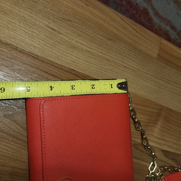 TORY BURCH Red Leather Robinson Chain Link Crossbody Wallet - Picture 5 of 15